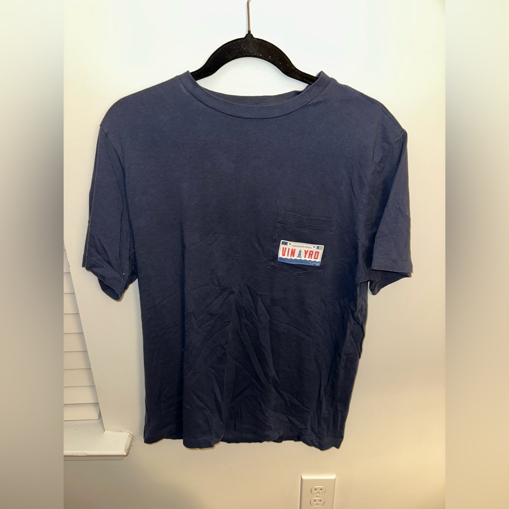 Vineyard Vines t shirt
